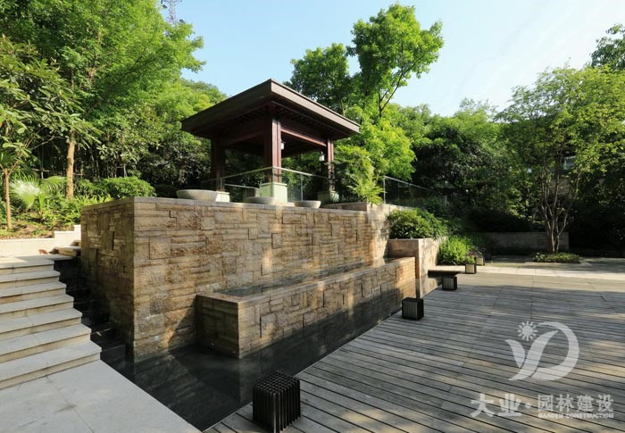 別墅庭院綠化養(yǎng)護難嗎?不難，大業(yè)園林教您做出美麗花園!