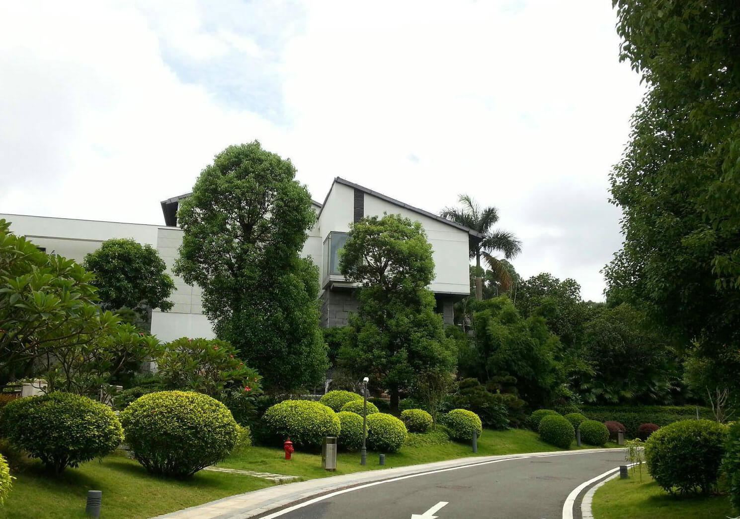 為什么要進(jìn)行園林綠化養(yǎng)護(hù)呢？